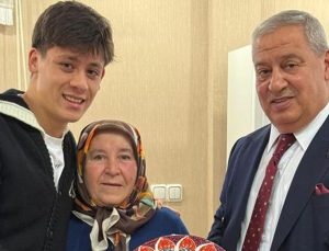 Arda Güler’den babaannesi ve dedesine ziyaret