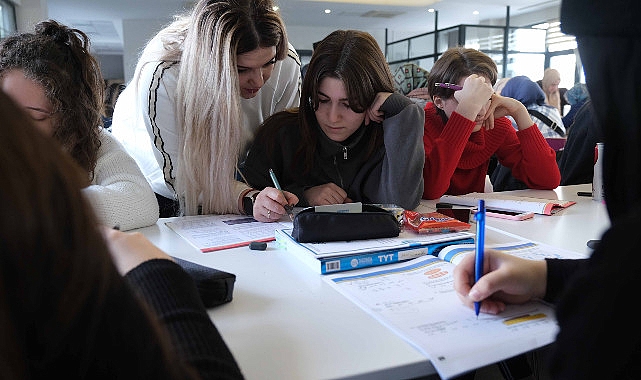 Büyükşehir’den gençlere başarı ve motivasyon kampı; Akademi Lise öğrencileri TYT için kampa girdi